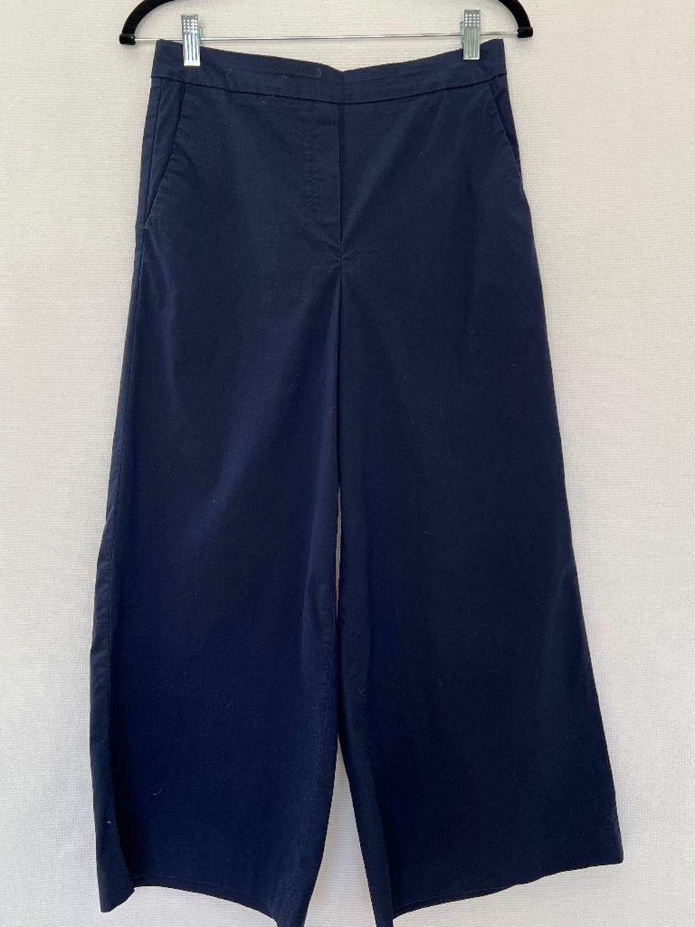 Aritzia Babaton Navy Blue Cropped Wide Leg Culotte Pants